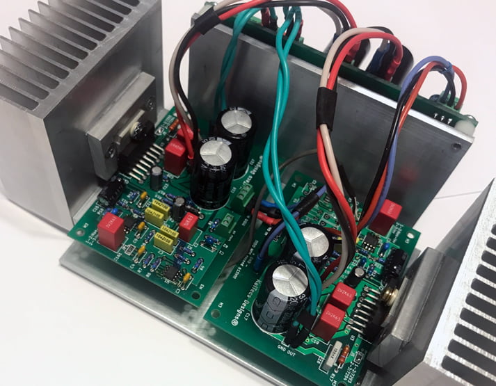 Ultra Low Distortion Monoblock 100W Composite Amplifier based on TDA7293 TDA7294
