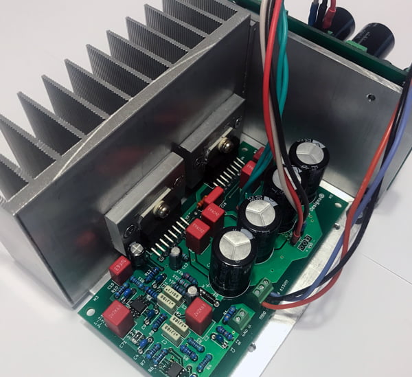 Ultra Low Distortion Monoblock 100W Composite Amplifier based on TDA7293 TDA7294